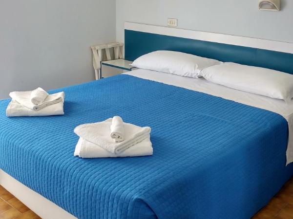 Hotel Biagini : photo 3 de la chambre chambre double deluxe avec balcon - vue sur mer