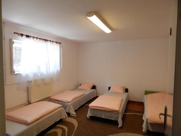 Hostel Madeira : photo 1 de la chambre lit simple dans dortoir de 4 lits