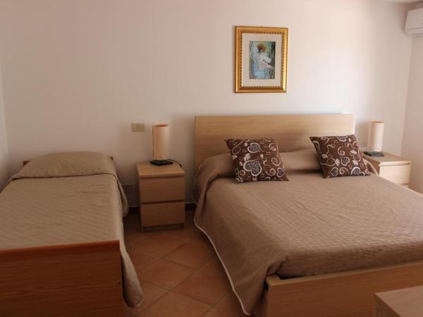 B&B Pizzo Cannicchio : photo 2 de la chambre chambre deluxe