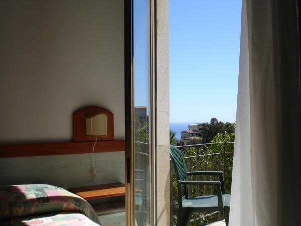 Hotel Condor : photo 5 de la chambre chambre simple standard - vue sur mer