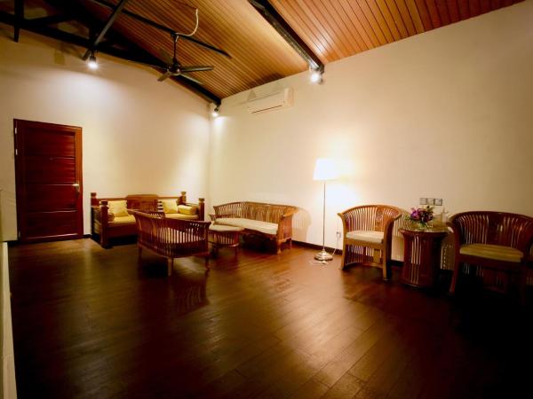 Kokol Haven Resort : photo 7 de la chambre suite lit king-size avec balcon