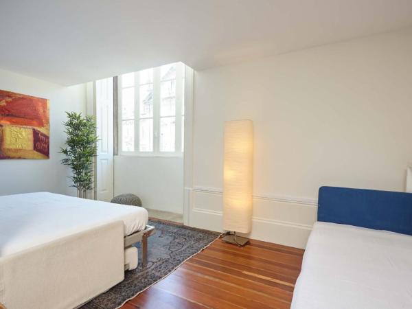 The Passenger Hostel : photo 2 de la chambre chambre triple avec salle de bains commune