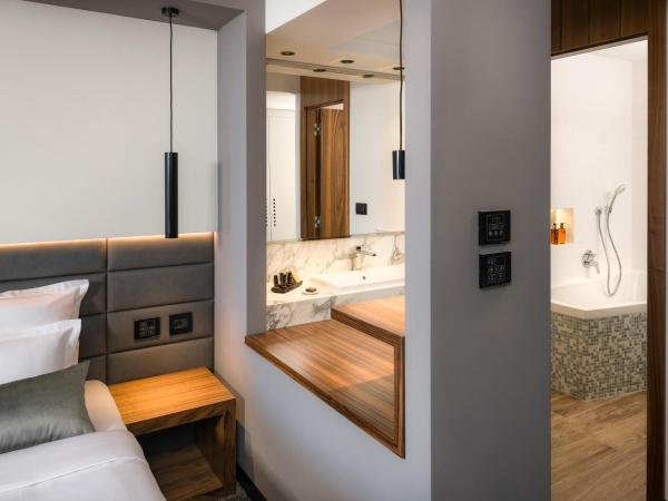 Boutique Hotel Ani - Adults Only : photo 8 de la chambre chambre double deluxe avec balcon - vue sur mer