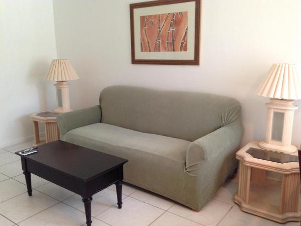 Summerland Suites : photo 9 de la chambre suite 1 chambre lit king-size