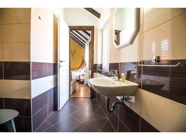 Guesthouse Imperator : photo 8 de la chambre studio