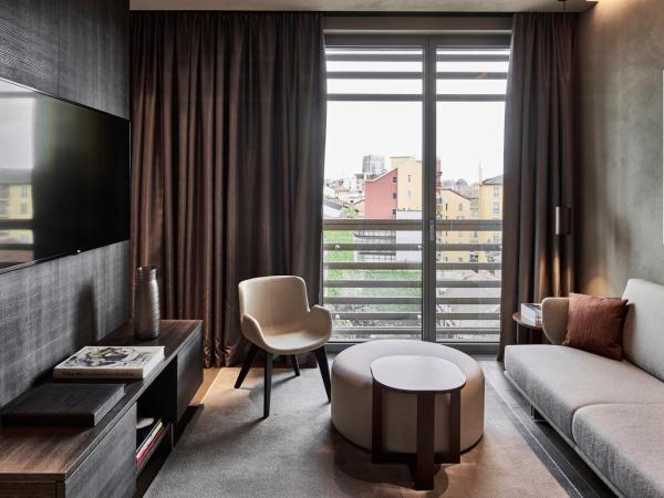 Hotel VIU Milan, a Member of Design Hotels : photo 2 de la chambre suite junior