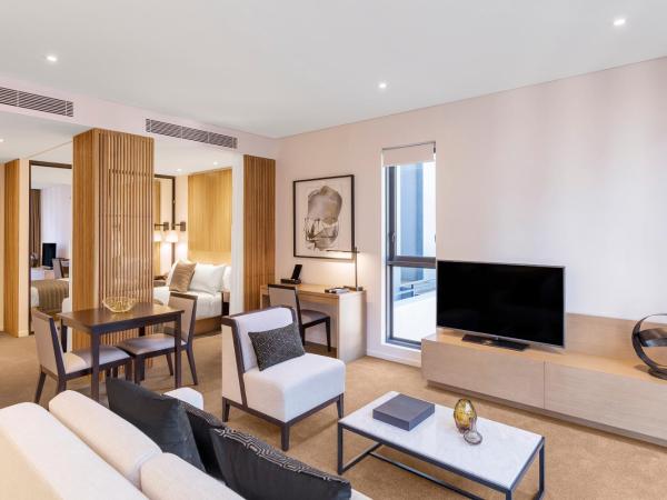 SKYE Hotel Suites Parramatta : photo 1 de la chambre studio 43