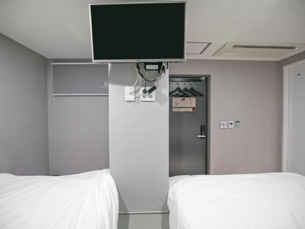 Philstay Myeongdong Station : photo 4 de la chambre chambre double familiale