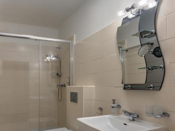 Hotel Taurus : photo 6 de la chambre chambre double ou lits jumeaux