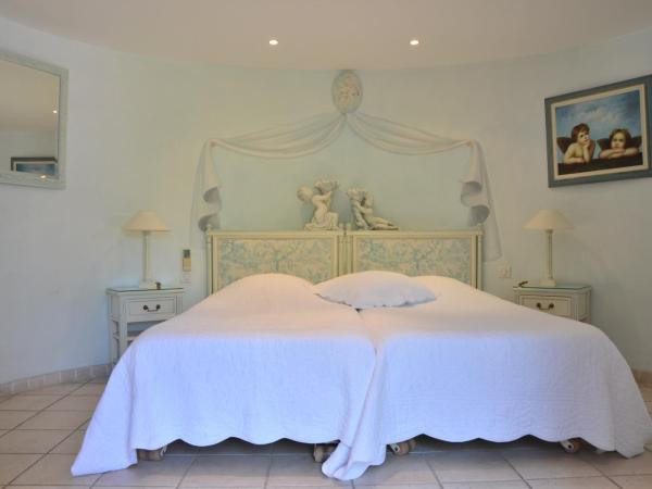 Hotel Villa Des Anges : photo 4 de la chambre chambre triple