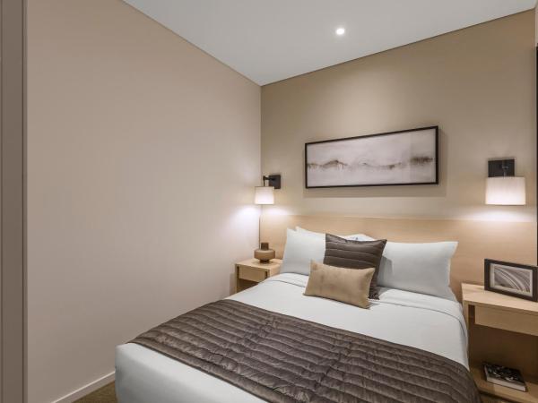 SKYE Hotel Suites Parramatta : photo 10 de la chambre hébergement premier 2 lits king-size 