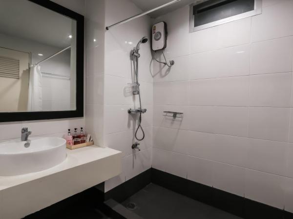 Get Zleep Premium Budget Hotel : photo 6 de la chambre standard king room - loft
