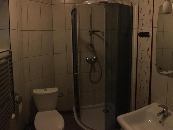 Pod Kasztanem : photo 10 de la chambre chambre triple avec salle de bains privative