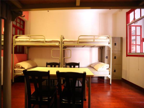 Wheat Youth Hostel Qingdao : photo 2 de la chambre lit dans dortoir mixte de 8 lits 