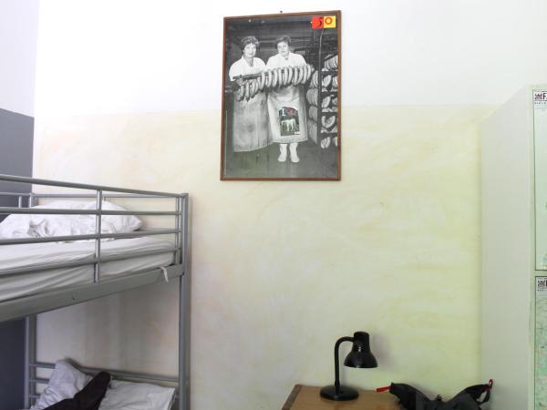 Die Fabrik - Hostel : photo 3 de la chambre lit dans dortoir mixte de 4 lits