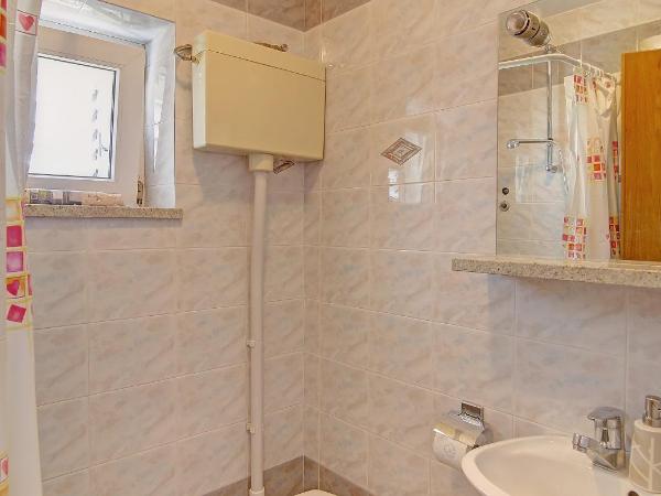 Rooms Franica : photo 7 de la chambre chambre lits jumeaux