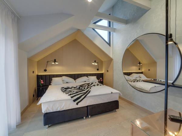 Hello Haffner : photo 2 de la chambre chambre double ou lits jumeaux supérieure avec balcon