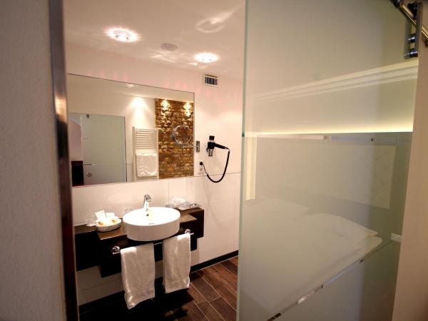 Zur Weinsteige : photo 2 de la chambre suite junior avec balcon - bâtiment principal