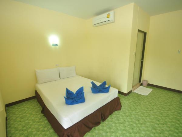 Phi Phi Sand Sea House : photo 8 de la chambre chambre double ou lits jumeaux standard avec climatisation
