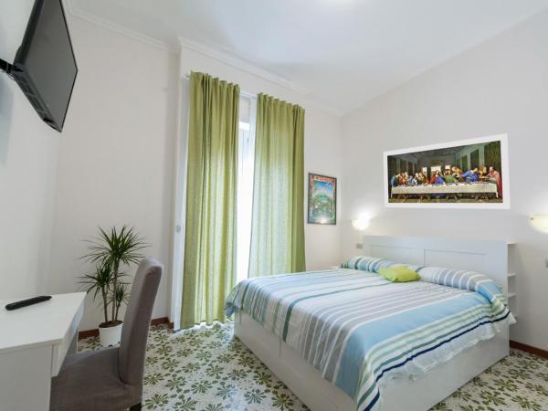 Bed & Breakfast Antonello : photo 6 de la chambre chambre double avec balcon