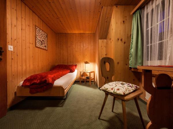 Hotel Arlenwald : photo 6 de la chambre chambre simple - vue sur montagne