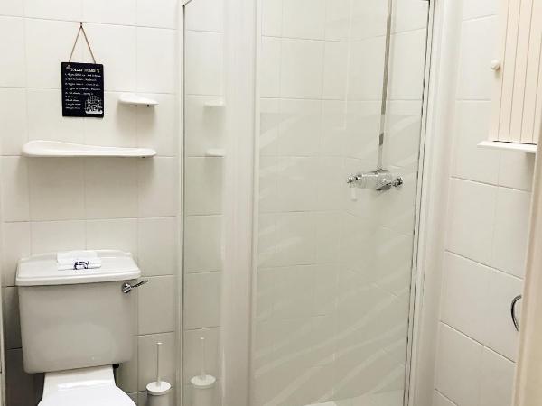 Acer Lodge Guest House : photo 8 de la chambre suite familiale