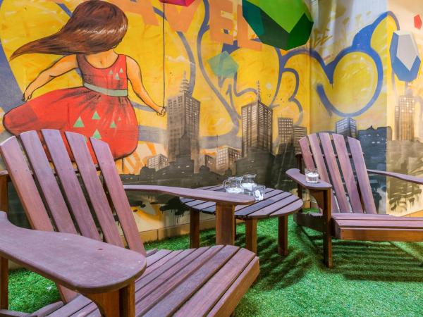 Quality Apartments Melbourne Central : photo 7 de la chambre appartement en sous-sol urbain