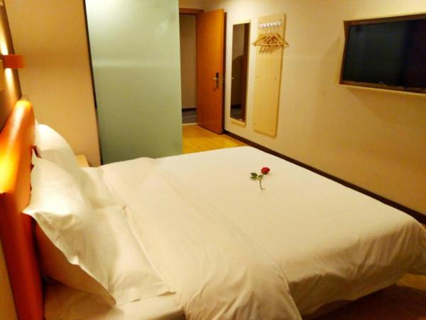 7Days Premium Chongqing Airport Light Rail Huixing Station Branch : photo 5 de la chambre chambre double deluxe