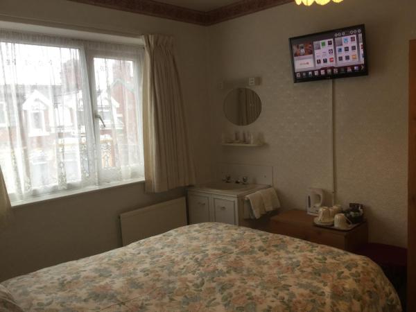 The Hotel Wilmar : photo 4 de la chambre chambre familiale avec salle de bains privative