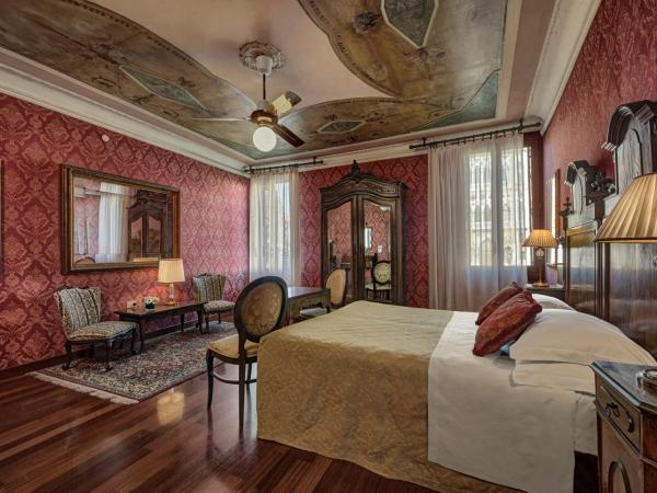 Hotel Galleria : photo 1 de la chambre chambre double ou lits jumeaux supérieure avec vue sur le canal