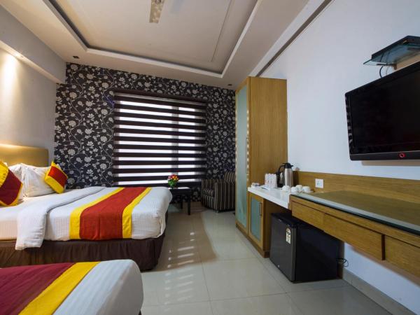 Hotel Krishna - By RCG Hotels : photo 6 de la chambre chambre familiale