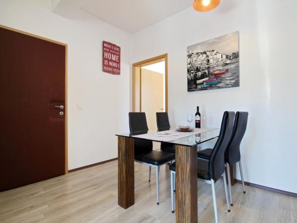 Vukosav Family Apartments and Rooms : photo 6 de la chambre appartement 3 chambres