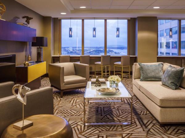 Hyatt Regency Jacksonville Riverfront : photo 5 de la chambre chambre lit king-size - accès au club