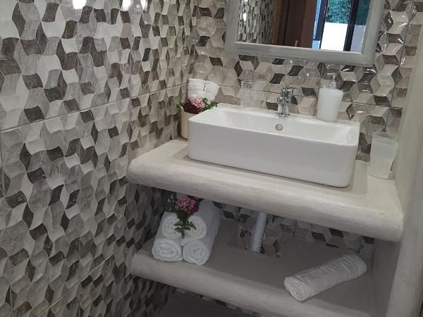 Georgia Old Town Apartments : photo 7 de la chambre chambre double avec terrasse