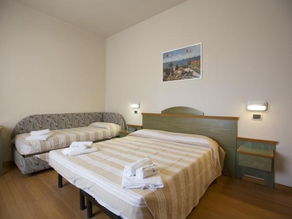 Hotel Impero : photo 1 de la chambre chambre triple