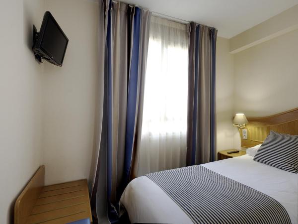 Hôtel Esprit d'Azur : photo 1 de la chambre chambre triple avec balcon