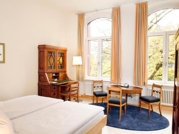 Gäste- und Tagungshaus am Glockengarten : photo 6 de la chambre chambre double