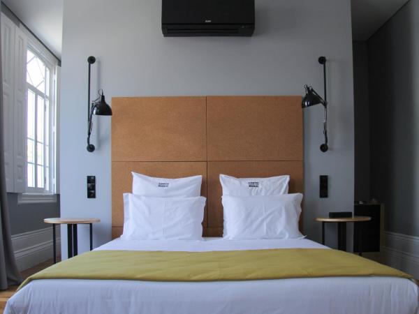 Porto Music Guest House : photo 1 de la chambre suite avec balcon - vue sur ville