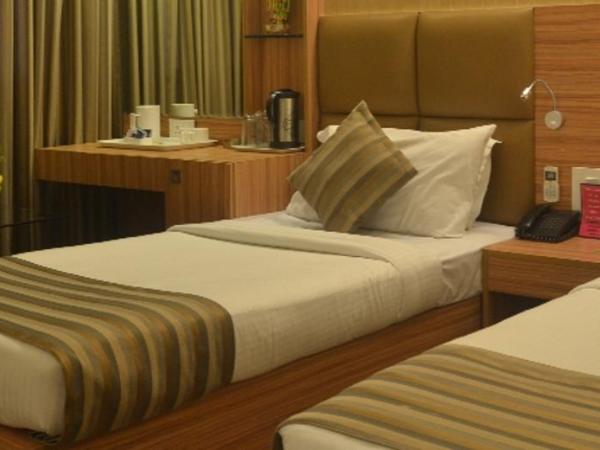 Hotel Plaza : photo 8 de la chambre chambre double ou lits jumeaux exécutive
