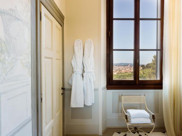 Il Salviatino Firenze : photo 7 de la chambre chambre double de luxe avec vue sur la cathédrale