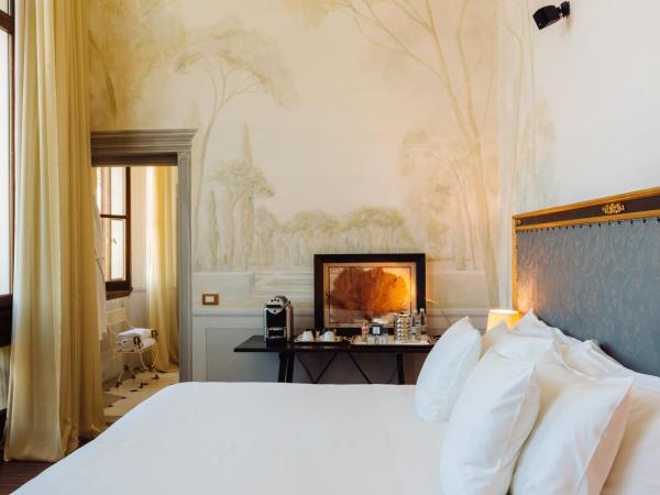 Il Salviatino Firenze : photo 5 de la chambre chambre double de luxe avec vue sur la cathédrale