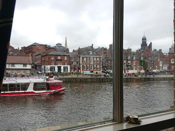 The Queens Hotel : photo 5 de la chambre chambre lits jumeaux avec vue