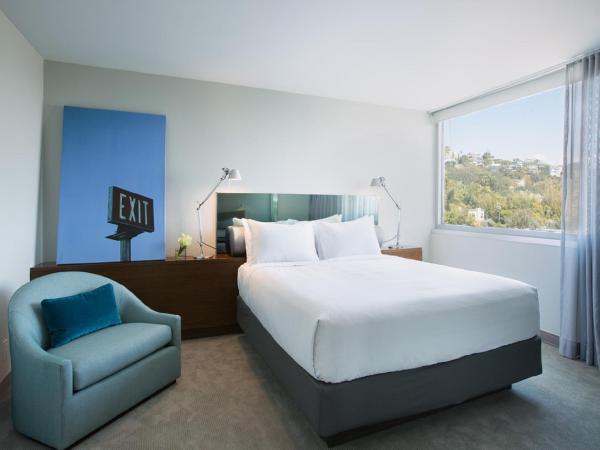 Andaz West Hollywood-a concept by Hyatt : photo 4 de la chambre suite lit king-size