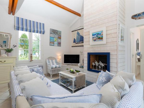 Madame Vacances Le Domaine de Vertmarines : photo 3 de la chambre villa 4 chambres avec piscine privée