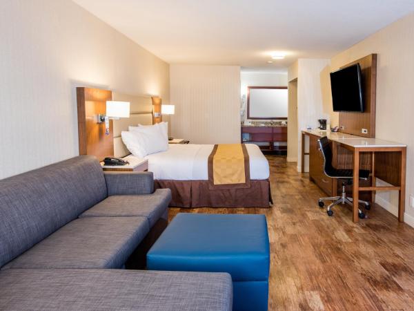 Travelodge by Wyndham Culver City : photo 1 de la chambre chambre lit king-size - non-fumeurs