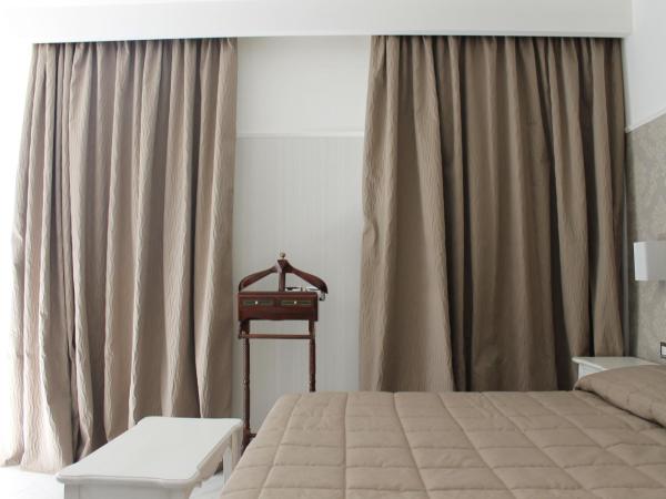 Hotel Residence Villa Del Mare : photo 2 de la chambre chambre double ou lits jumeaux