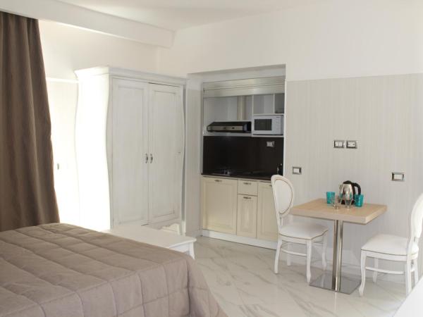 Hotel Residence Villa Del Mare : photo 2 de la chambre studio