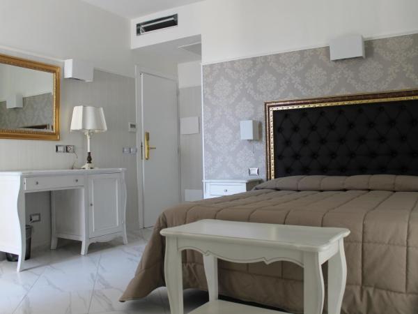 Hotel Residence Villa Del Mare : photo 3 de la chambre chambre double ou lits jumeaux