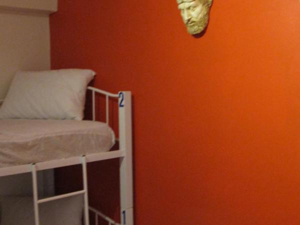 Rhodes Backpackers Boutique Hostel and Apartments : photo 4 de la chambre lit dans dortoir mixte de 4 lits