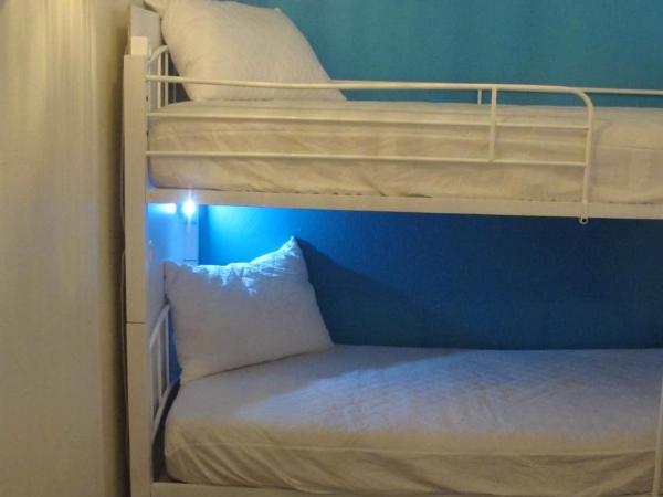 Rhodes Backpackers Boutique Hostel and Apartments : photo 3 de la chambre lit dans dortoir 6 lits